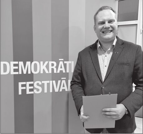 Jauniešu loma Eiropas Savienības un demokrātijas stiprināšanā