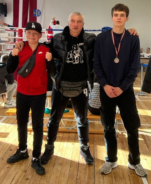 Preiļu boksa kluba sportisti turpina sacensties par godalgām