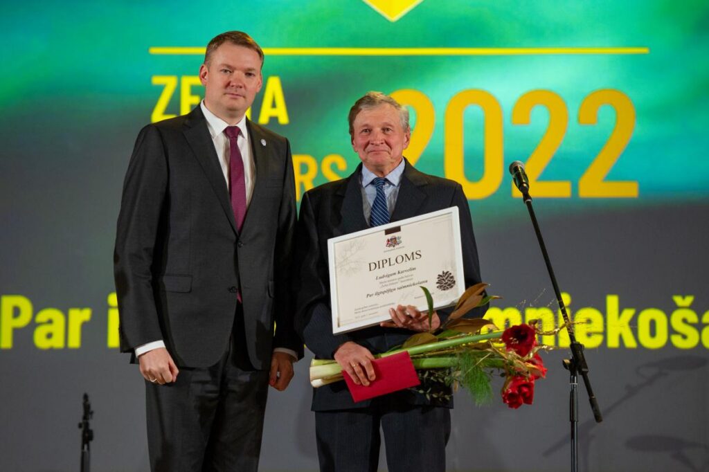 Apbalvoti Meža nozares gada balvas “Zelta čiekurs” laureāti