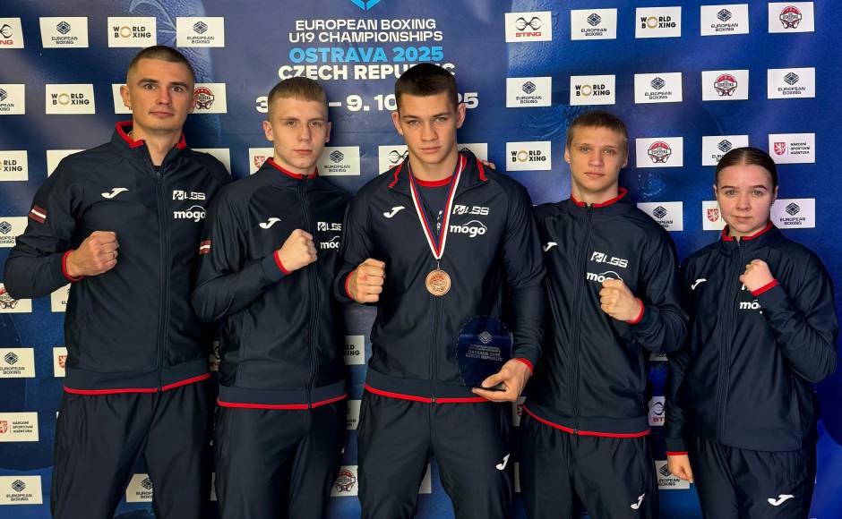 Ņikita Prohovskis izcīna bronzas medaļu Eiropas U-19 čempionātā boksā