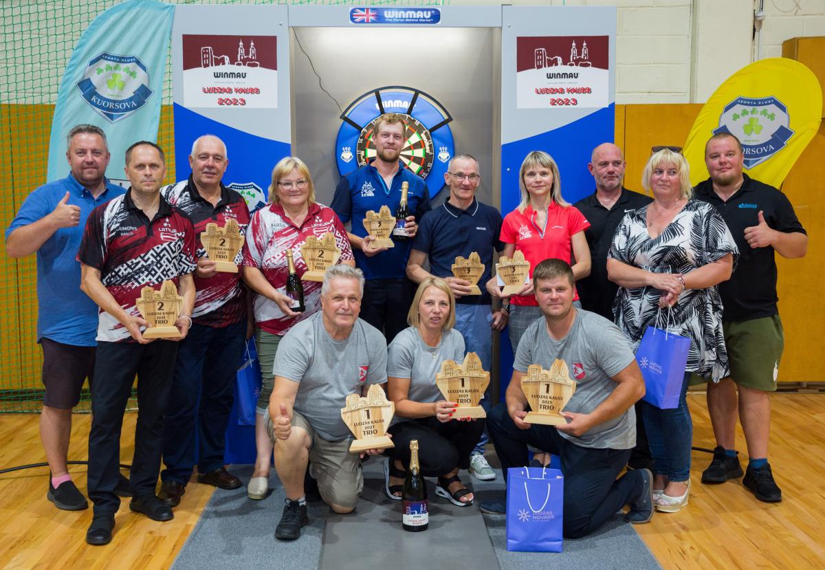 4-darts.jpg
