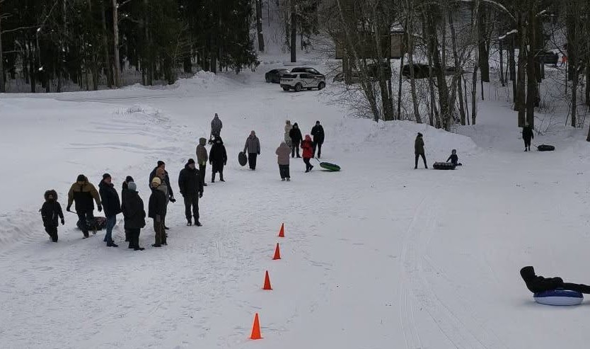 Baltais piedzīvojums – neaizmirstama ziemas diena Kapukalnā