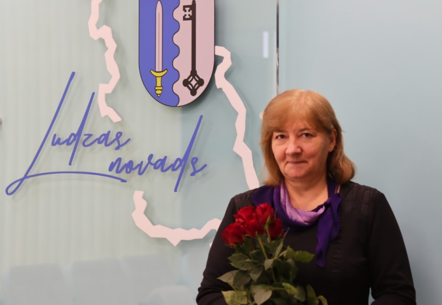 Ludzas novada pašvaldības domē darbu uzsāk deputāte Sarmīte Leščinska