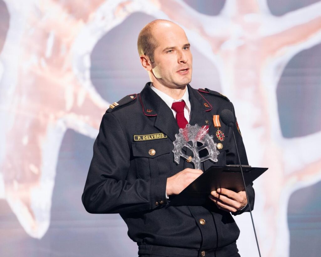 Balva “Latvijas lepnums” pasniegta Pēterim Delverim no Gaigalavas pagasta