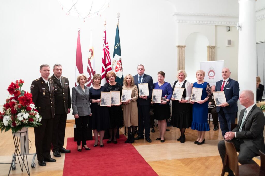 Zemessardzes vadība godina savus atbalstītājus, tostarp “Vietējo Latgales Avīzi”