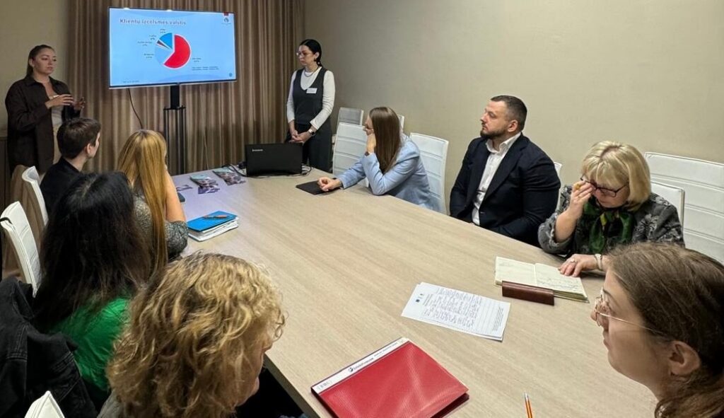 Rēzeknes pagaidu administrācija un speciālisti tikās ar SIF pārstāvjiem