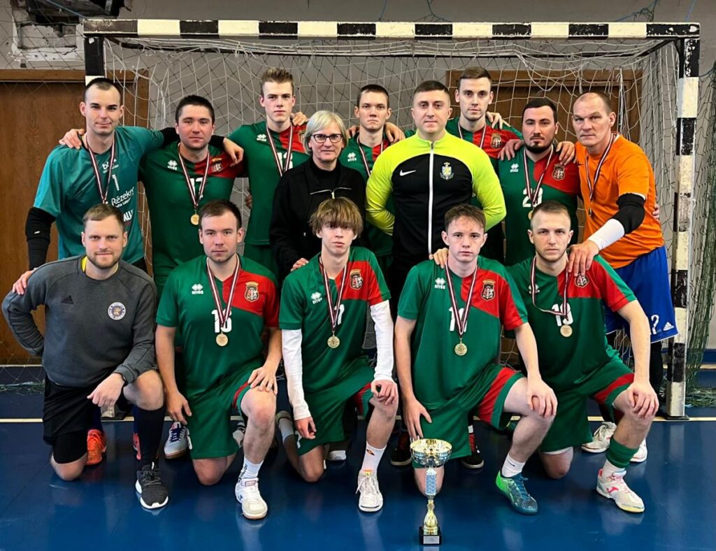 Robežsargi triumfē Iekšlietu ministrijas futbola laukumā