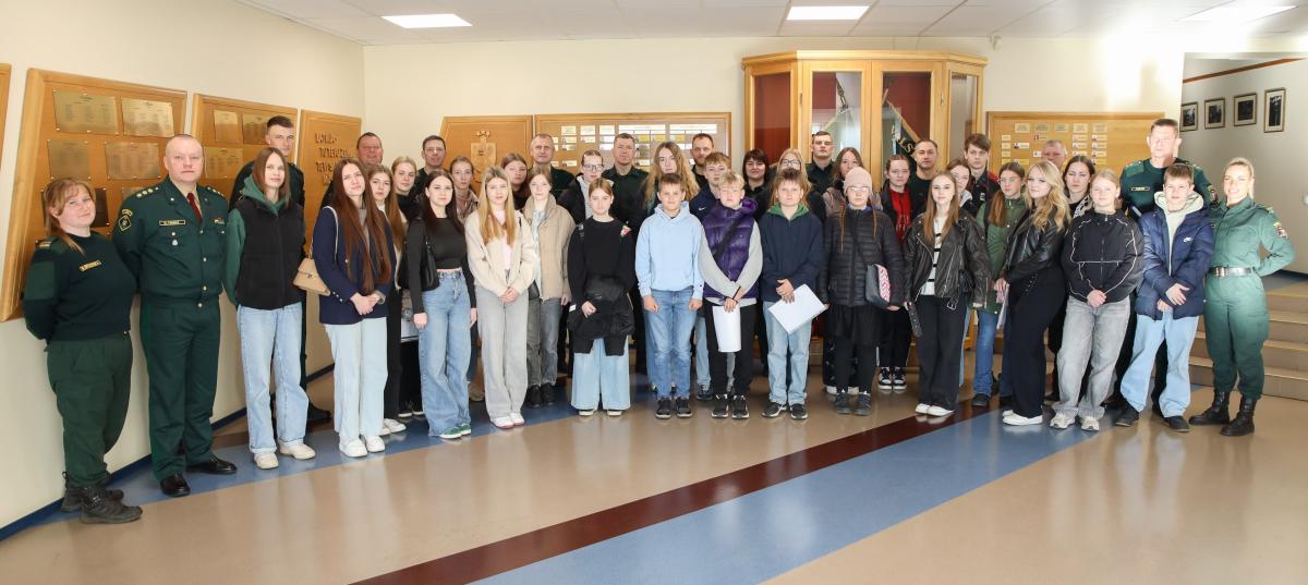 5.lpp20jauniesi-iepazina-robezsarga-profesiju-vrk-07.04.2025._01_0.jpg