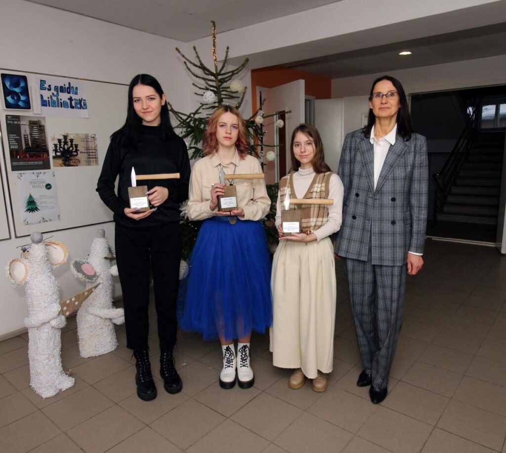 Pasniegtas Rēzeknes Mākslas un dizaina vidusskolas Ziemas balvas