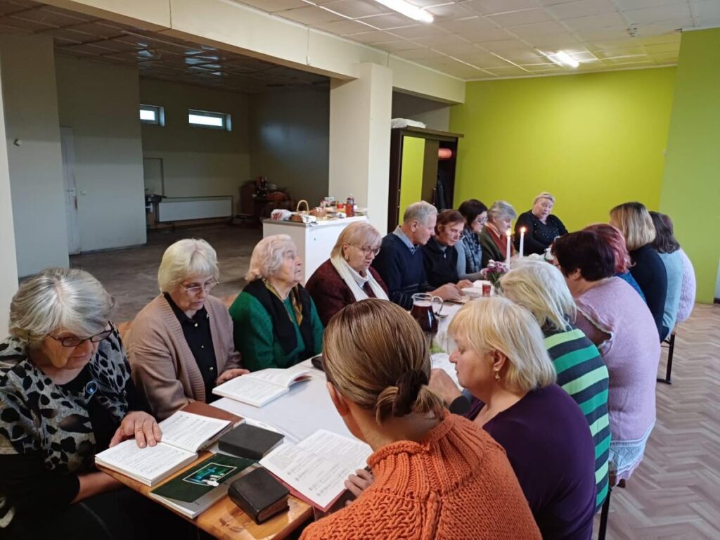 Dekšōrēs dzīdōja saļmis