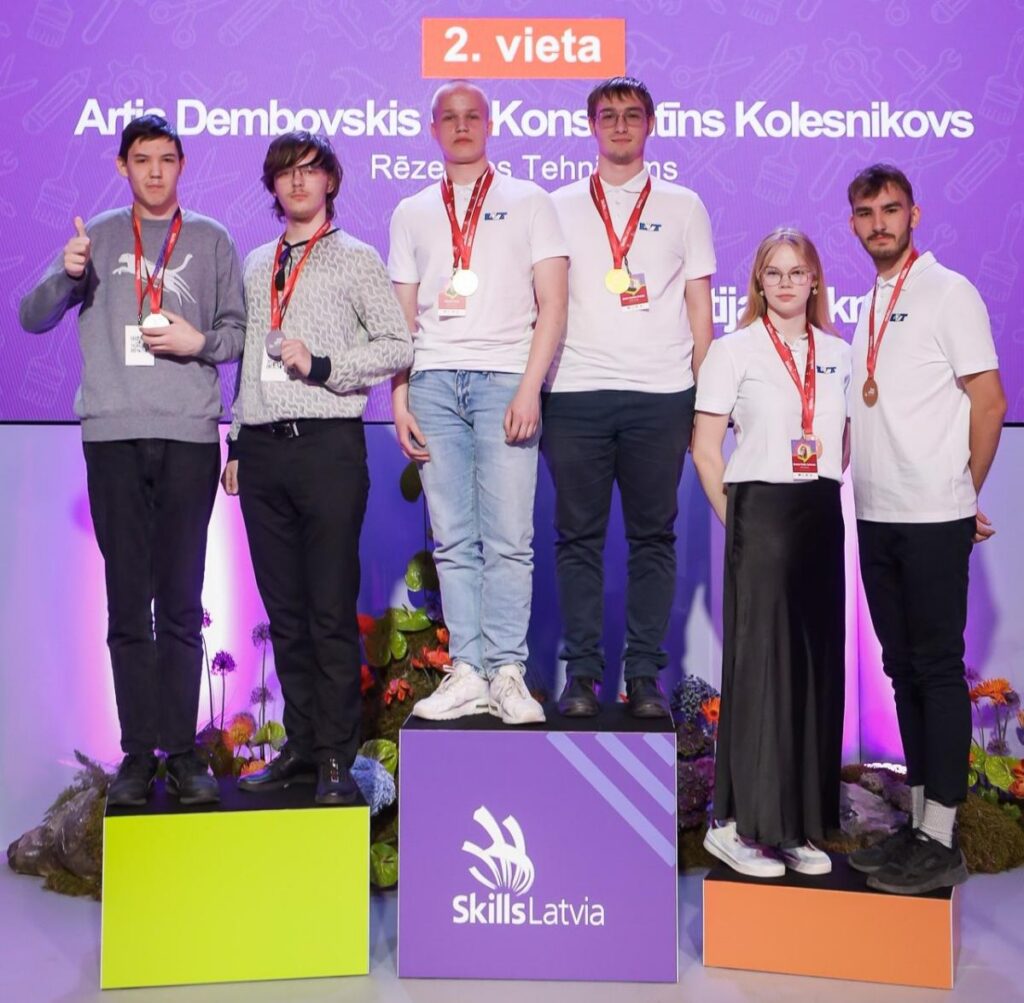 Rēzekniešiem – sudraba un bronzas medaļas konkursā “SkillsLatvia 2025”