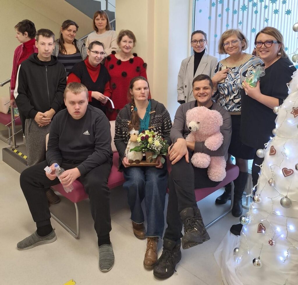 Latgalē var apskatīt dzejnieces Lolitas Stupānes izstādi