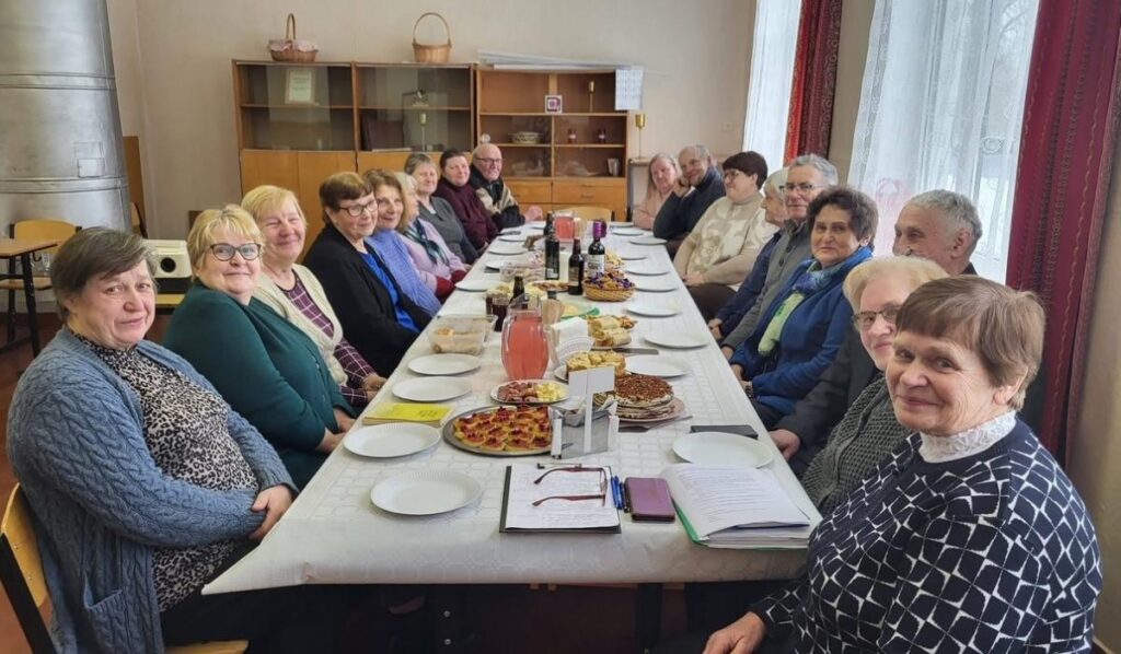 Aizkalnes seniori svinēja Meteņus