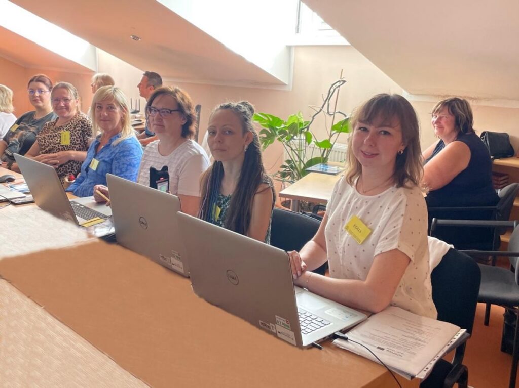 Preiļu bibliotekāres Zarasos mācījās par digitālo iekļaušanos