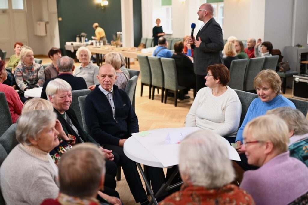 Novada dzīves nesējspēks – seniori – pulcējās forumā Preiļos