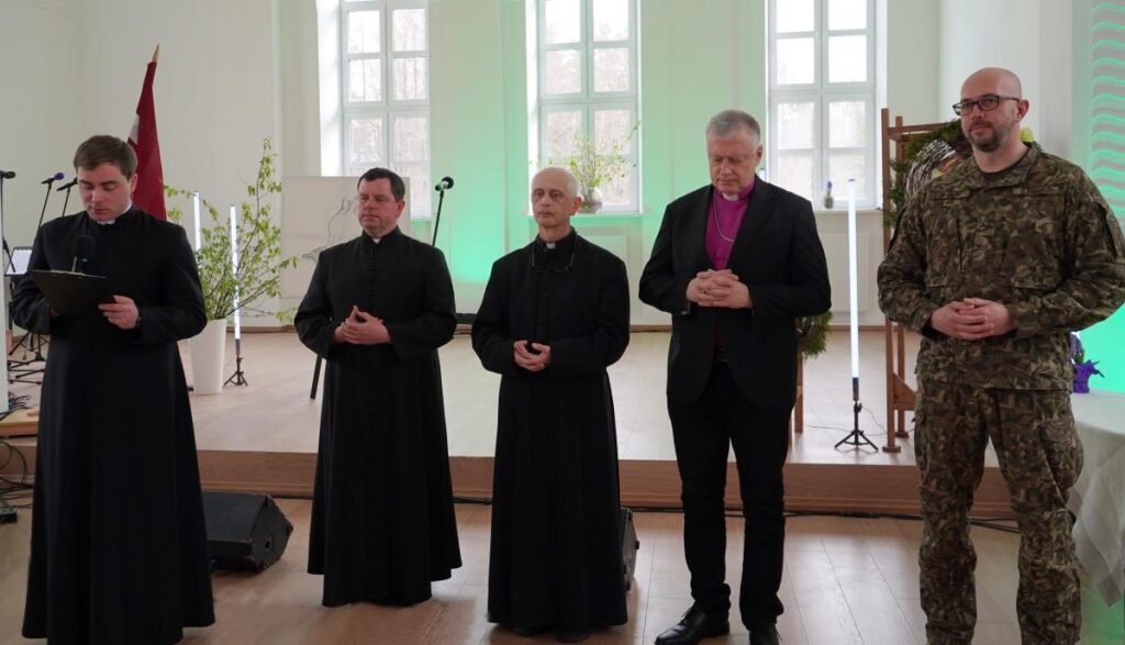 Viduslatgales Lūgšanu brokastīs aicināja satikties