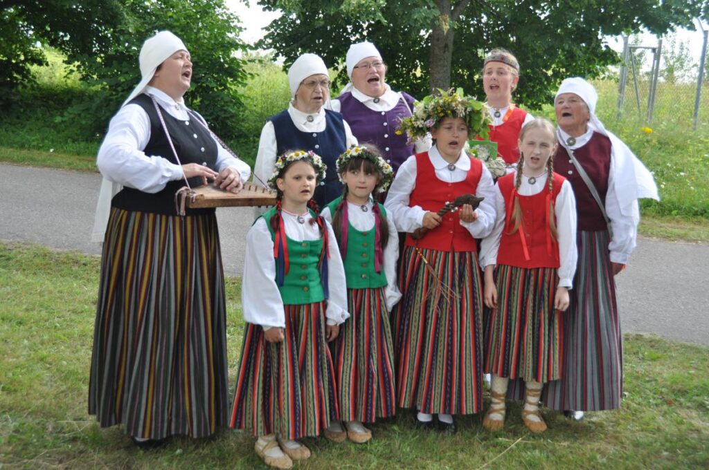“Rūžeņa” uz Popi aizveda latgaliešu dziesmas