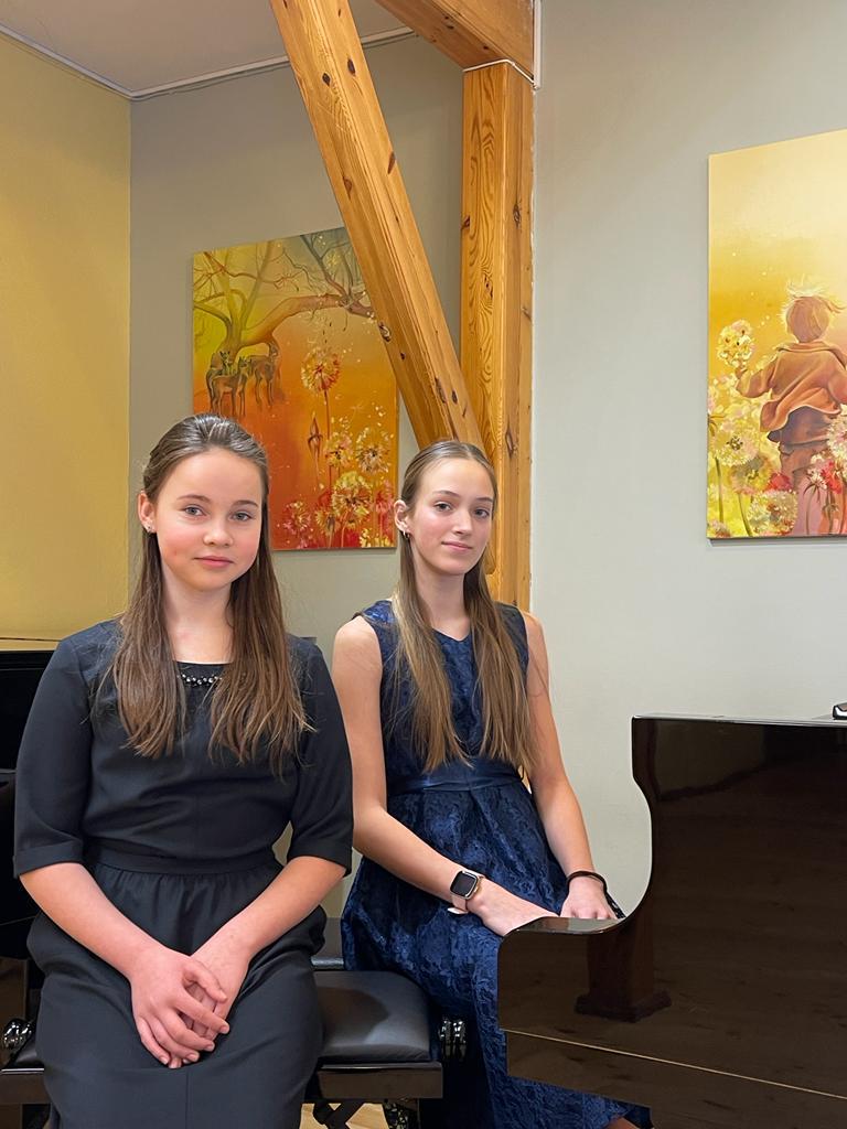 7.lpp_.Foto-Duets_C48Cernova20Milana_Elza20EglC4ABte.jpg