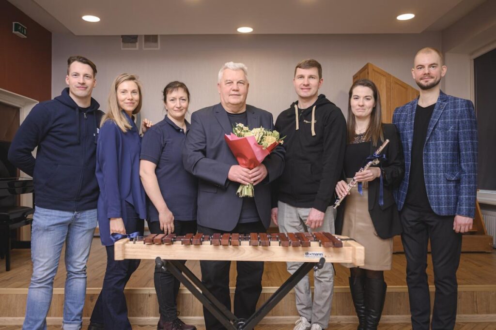 Saņemto balvu novirzīja jaunu mūzikas instrumentu iegādei