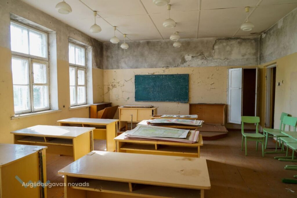 Līksnas sen aizvērtajā pamatskolā atgriežas dzīvība