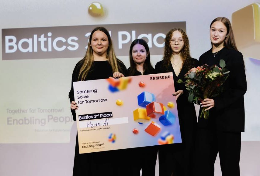 Daugavpils jaunietes iegūst trešo vietu mākslīgā intelekta konkursā