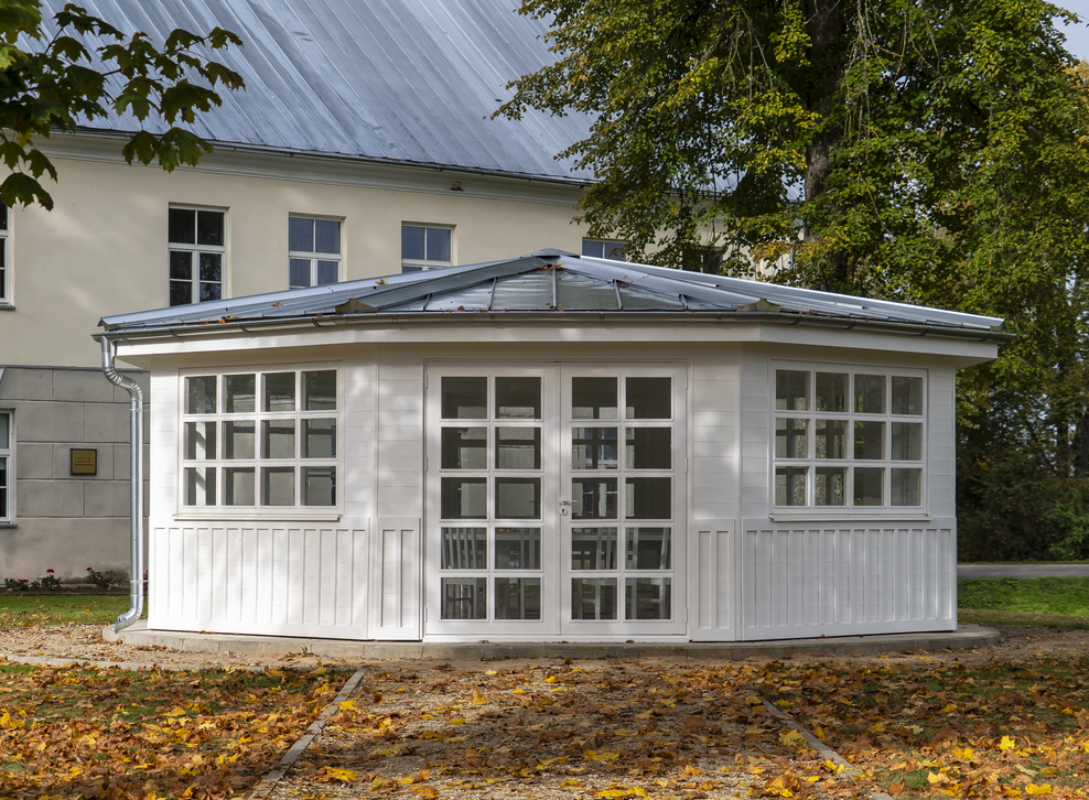Dvietes pagastā tapis tējas namiņš