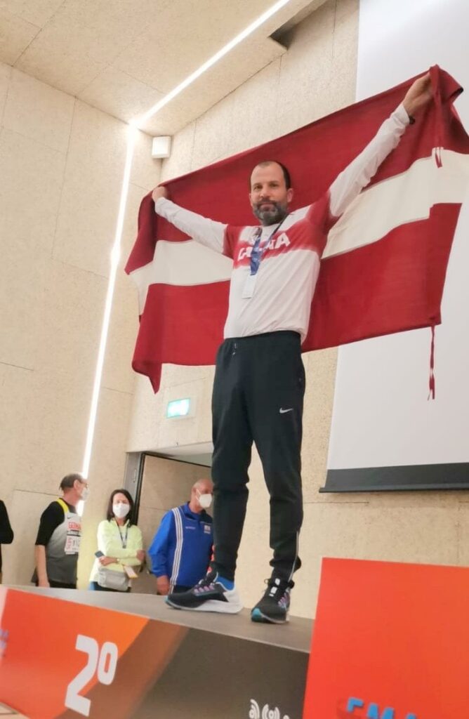Izcīna medaļas Eiropas vecmeistaru čempionātā vieglatlētikā