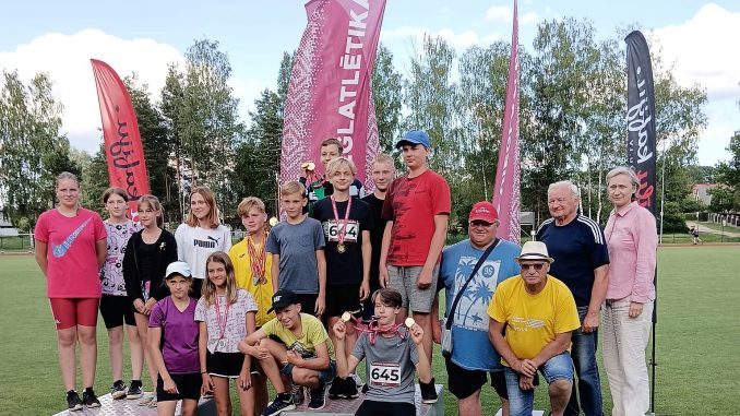 Izcīna medaļas Latvijas čempionātā vieglatlētikā U-14 grupā