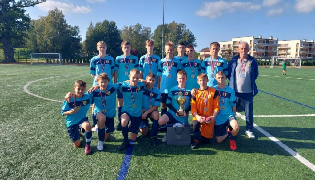 Preiļu novada BJSS U-15 komandai 2. vieta turnīrā “Ādas bumba 2023”