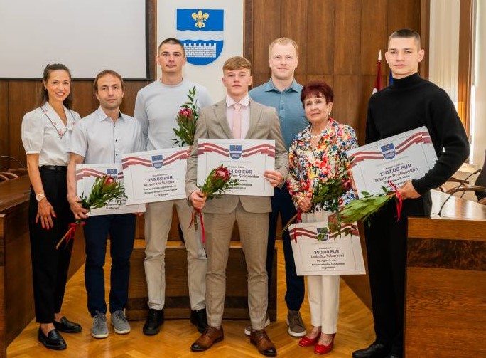 Apbalvoja labākos Daugavpils sportistus