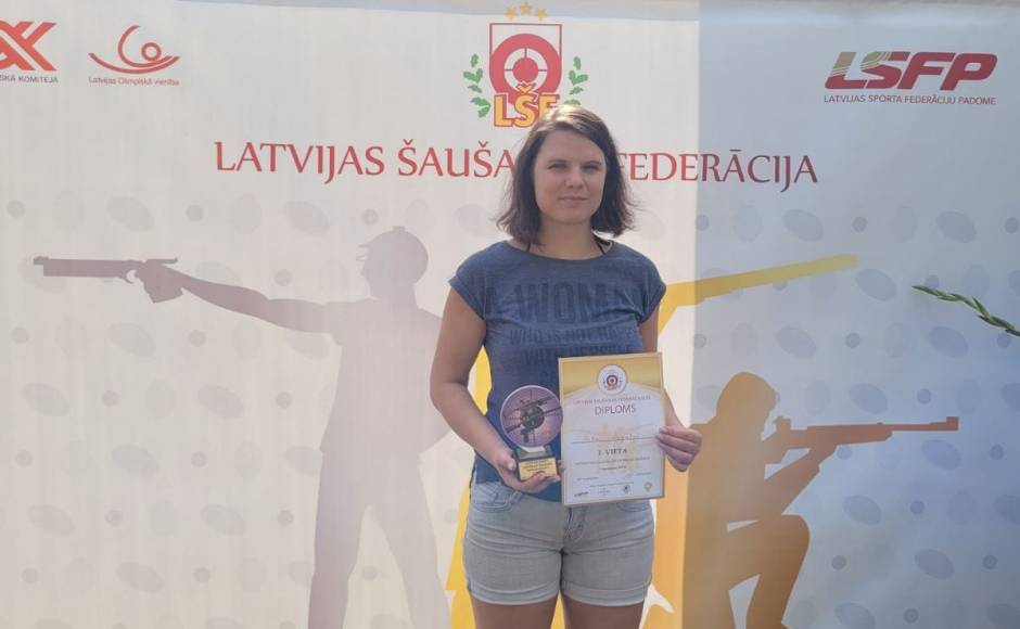 Šaušanas sacensībās uzvar daugavpiliete