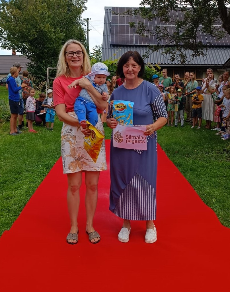 Viļānūs aizvadeiti trešī “Duorza svātki” latgalīšu saimem