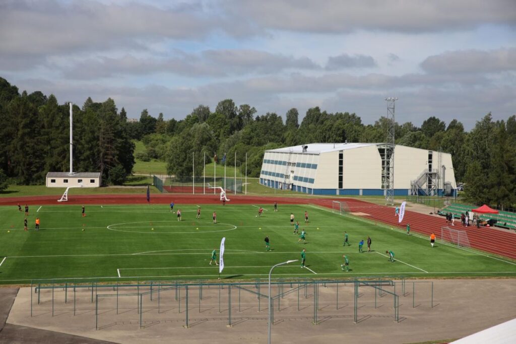 Atklāts Valsts robežsardzes koledžas atjaunotais stadions