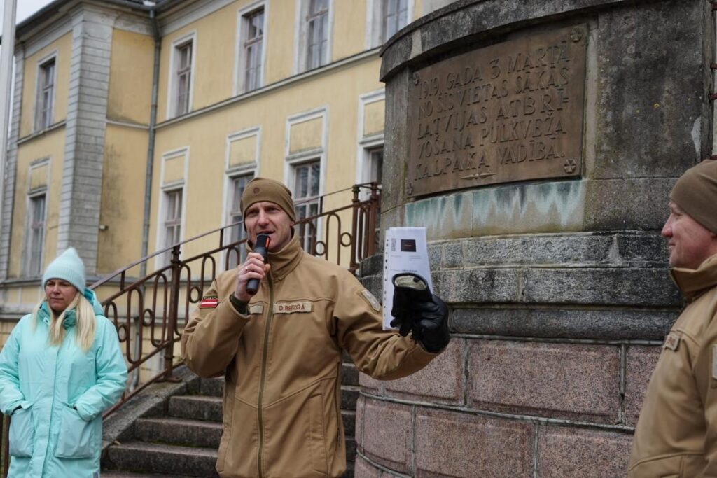 Dodas “Oskaram Kalpakam pa pēdām”