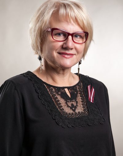 Par mūža ieguldījumu izglītībā godina divas Latgales pedagoģes