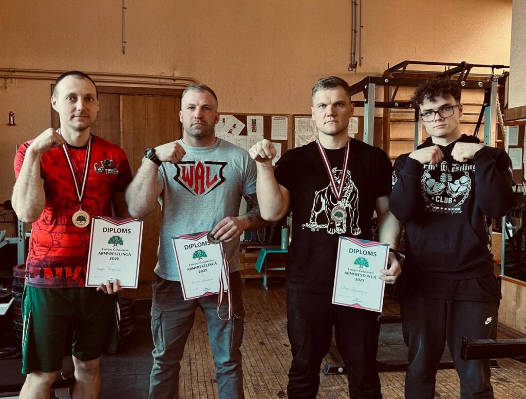 Preiļu stipriniekiem – čempionāta sudrabi armvrestlingā