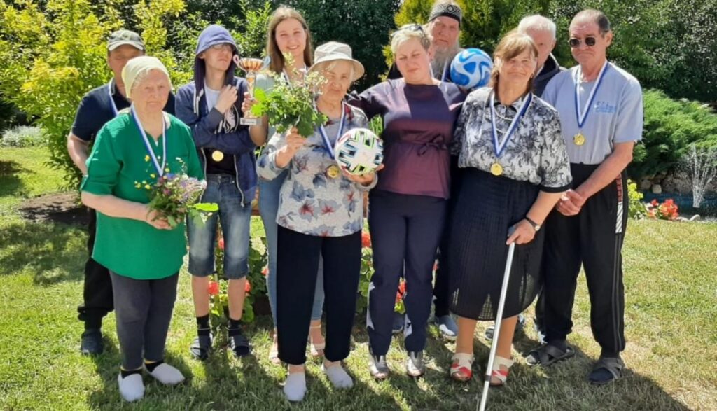 Aglonas sociālā aprūpes centra klienti godalgoti minifutbola turnīrā “Seni Cup”