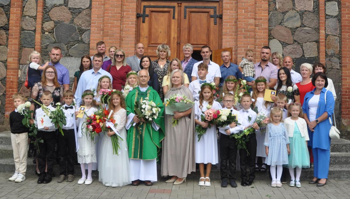 VarkavasKatoluDraudzesPirmaSvetaKomunija11_08_2024_Vieteja_Latgales_Avize2028129.jpg