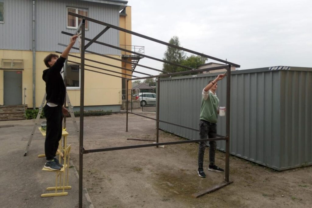 Dagdas vidusskolā īstenots jauniešu iniciatīvas projekts