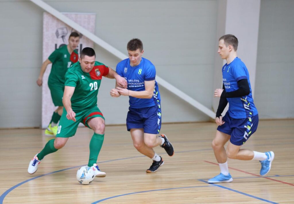 Futbola komandas godināja Vladimira Klosa piemiņu