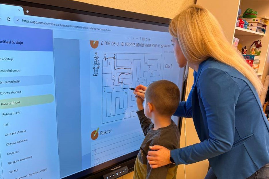 Krāslavas bērnudārzs aprīkots ar digitāliem mācību līdzekļiem