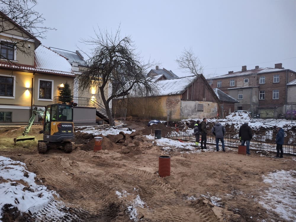 Ziema aptur Saldus vēsturiskā centra pārbūvi