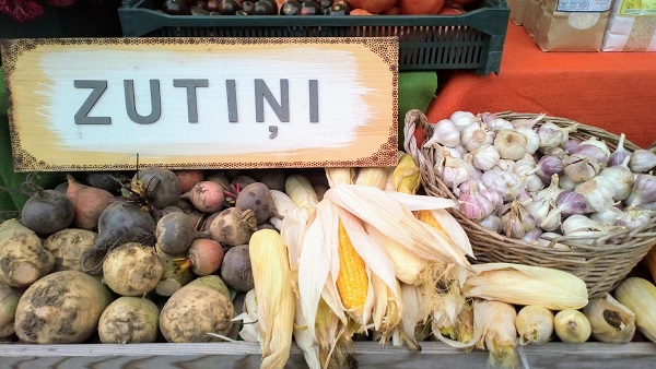 zutinilv20darz-adarbu-kalendars-zutini-ko-set-julija.jpg