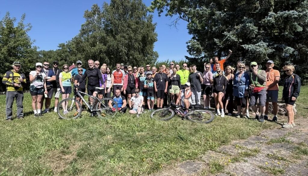 Svinīgi atklāts jaunais velomaršruta posms “Ēģipte–Randene”