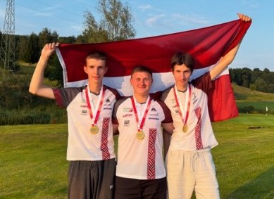 Daugavpils sportisti kļūst par Eiropas čempioniem taku orientēšanās stafetē
