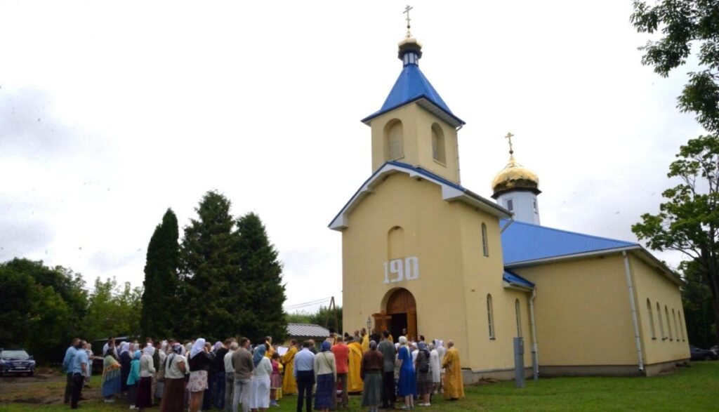 Maļinovā sāk darboties 15 gadus celtais pareizticīgo dievnams